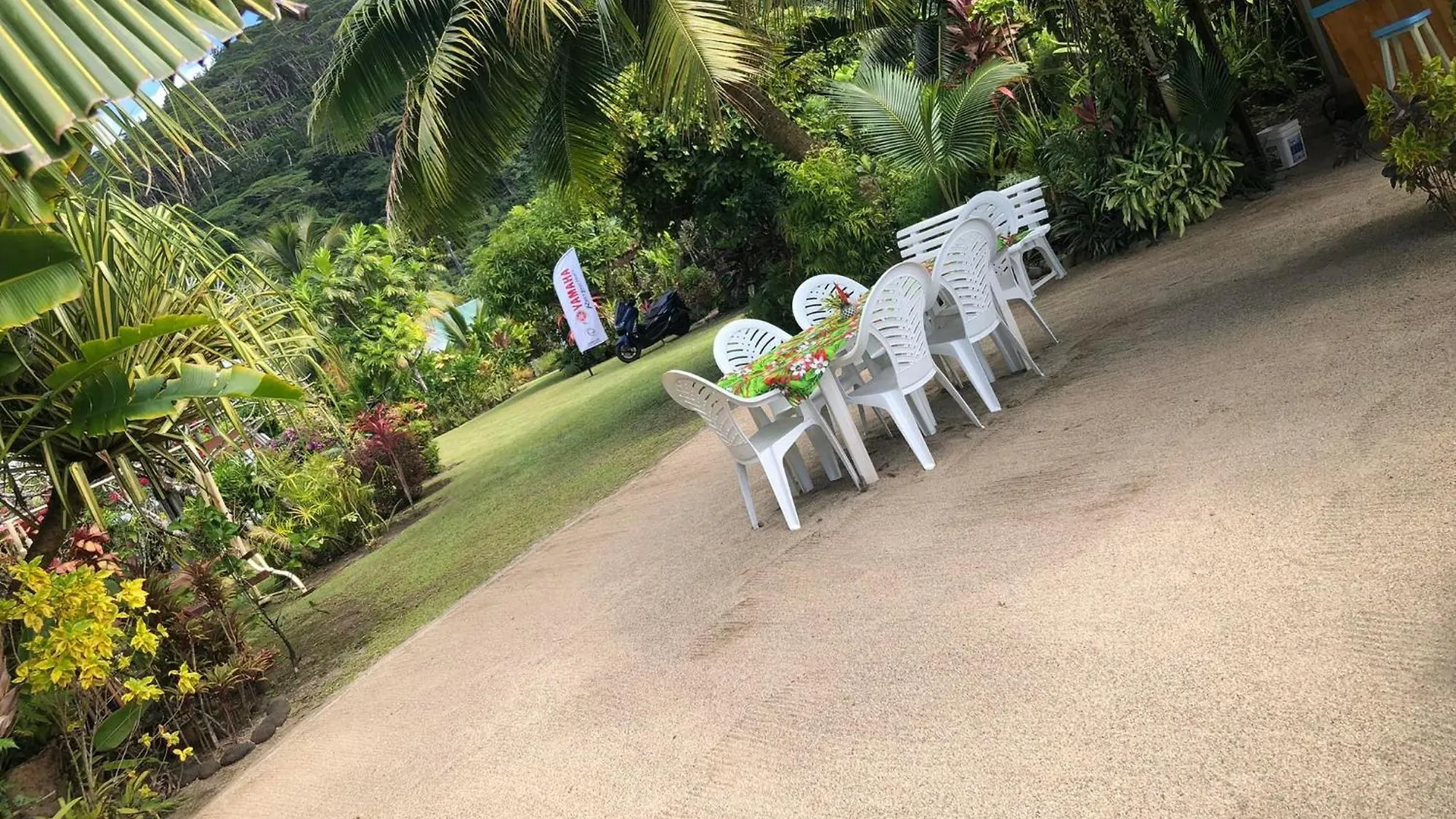 Room Le Bassin Tiarei  Tiarei (Tahiti)